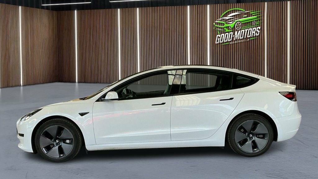 Tesla Model 3 Saloon White #5