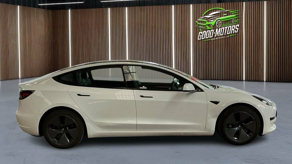 Tesla Model 3 Saloon White #2