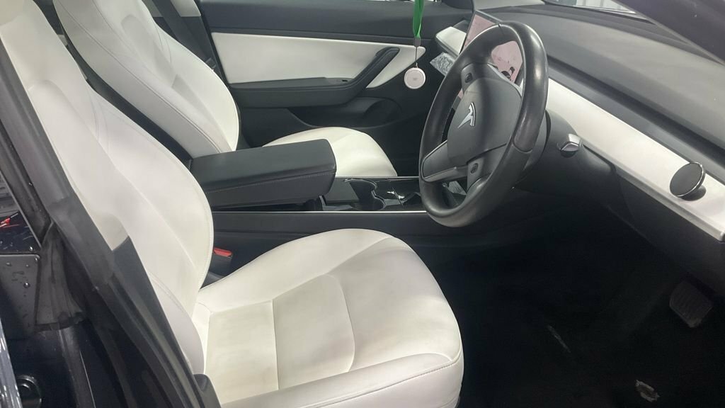 Tesla Model 3 Saloon Grey #6
