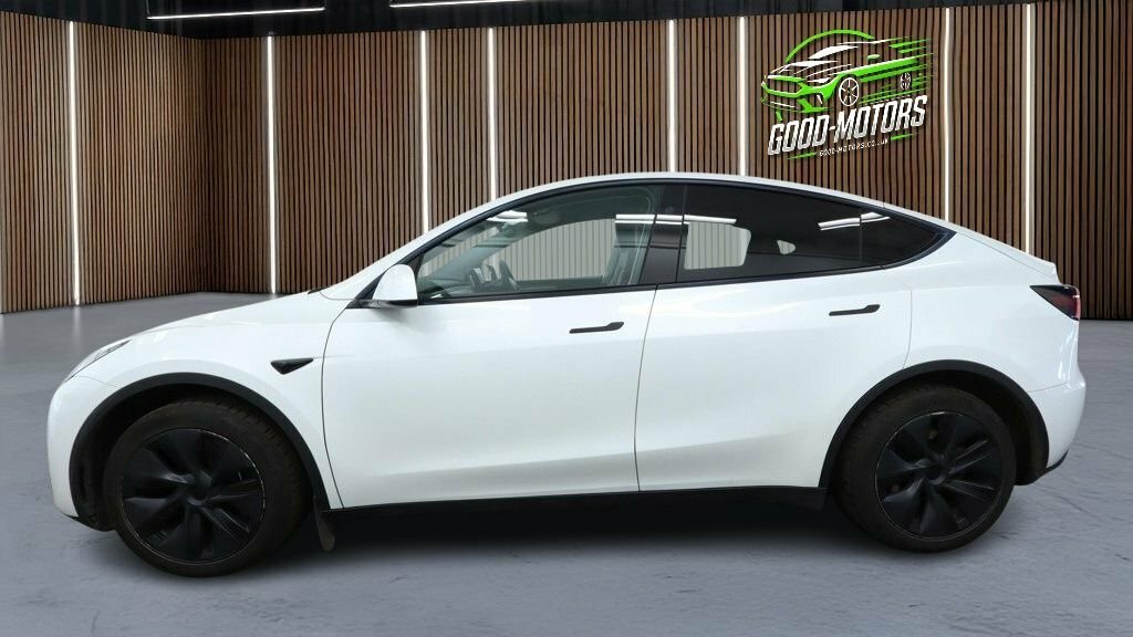 Tesla Model Y Suv White #6