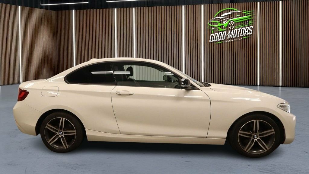 BMW 2 Series Gran Coupe 2L Sport White #3