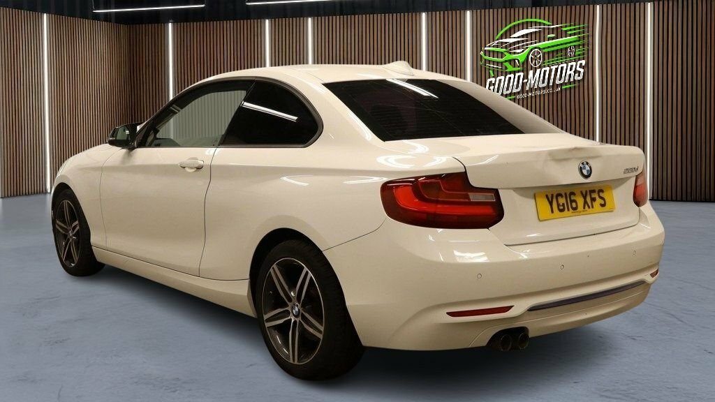 BMW 2 Series Gran Coupe 2L Sport White #5