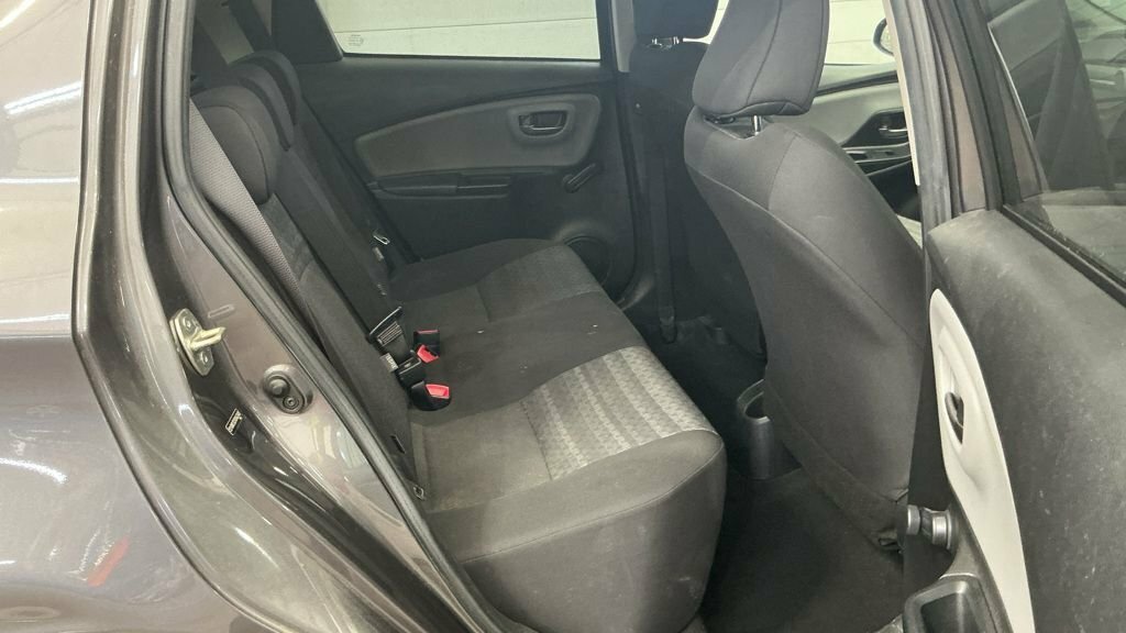 Toyota Yaris 1.5 Vvt-i Excel Black #11