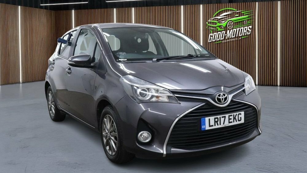 Toyota Yaris 1.5 Vvt-i Excel Black #2