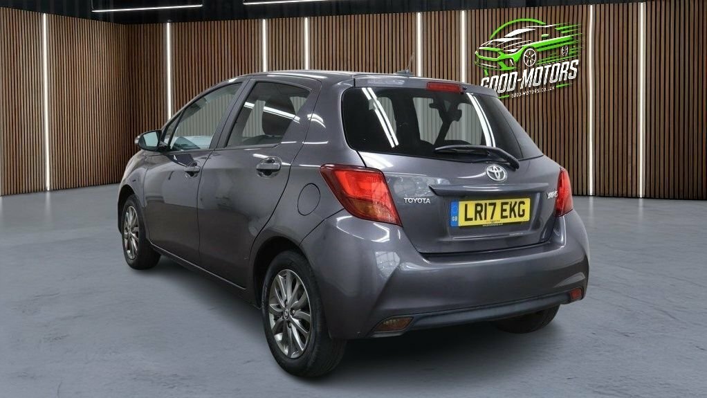 Toyota Yaris 1.5 Vvt-i Excel Black #5