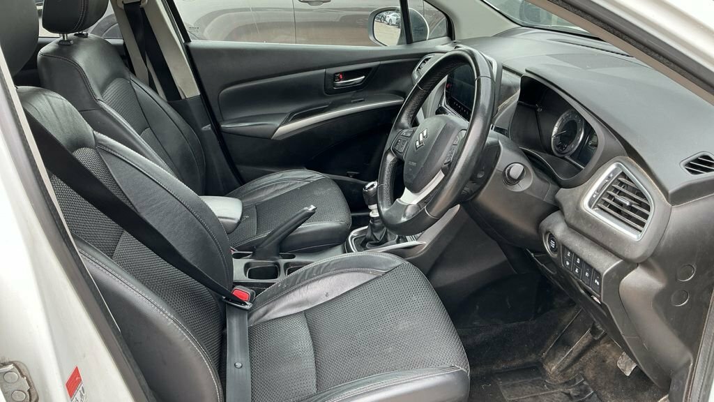 Suzuki S Cross 1.4L Motion White #7
