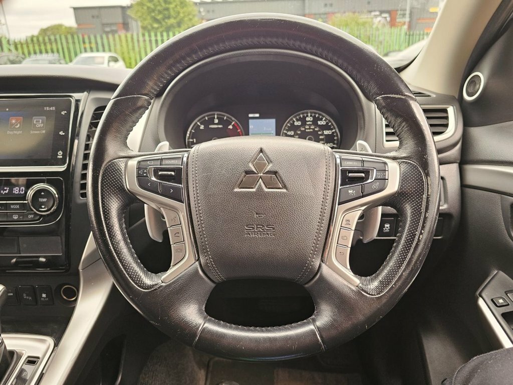 Mitsubishi Shogun Sport 4 Red #22