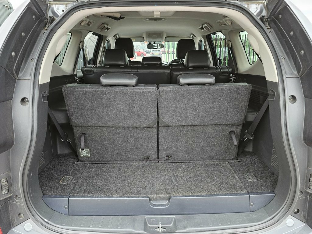 Mitsubishi Shogun Sport 4 Red #18