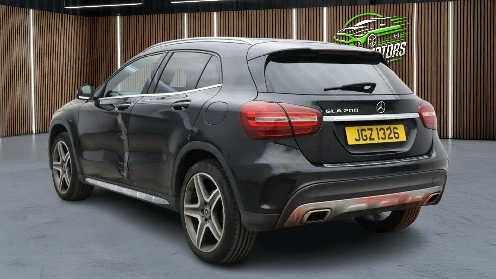 Mercedes-Benz GLA Class 1.6L Amg Line Black #5
