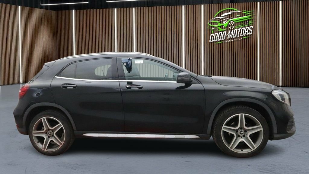 Mercedes-Benz GLA Class 1.6L Amg Line Black #3