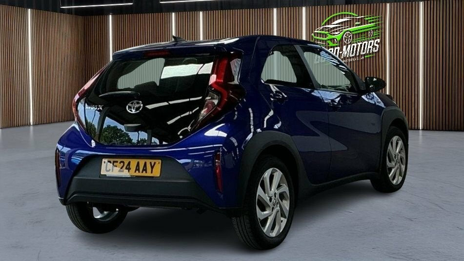 Toyota Aygo X 1L Pure Blue #4