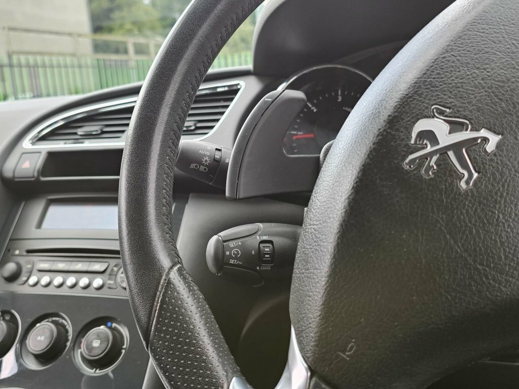 Peugeot 3008 Active Grey #26