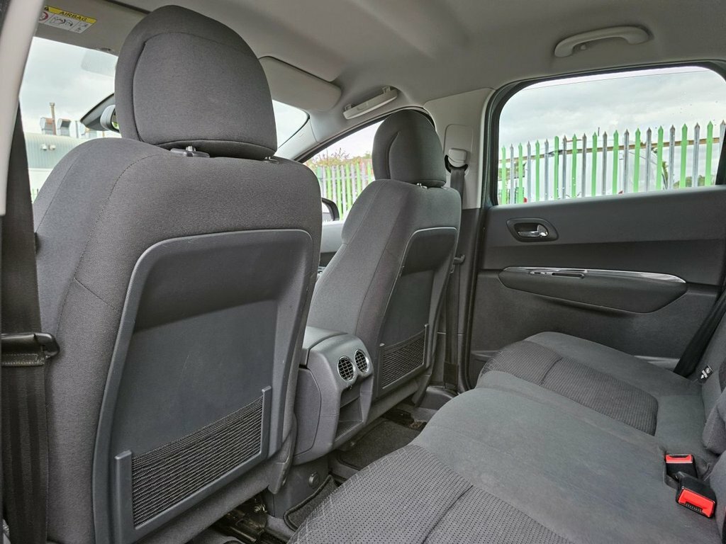 Peugeot 3008 Active Grey #16