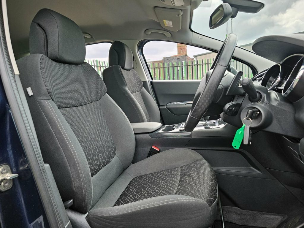 Peugeot 3008 Active Grey #21