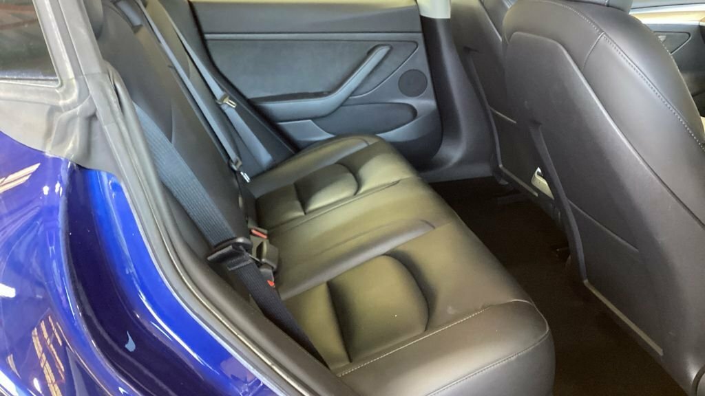 Tesla Model 3 Saloon Blue #6