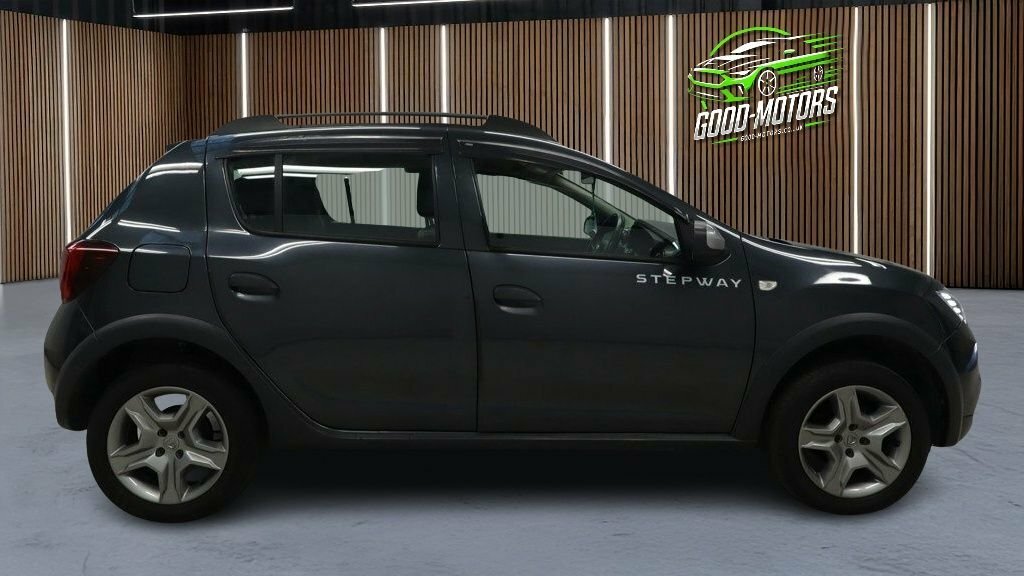 Dacia Sandero Stepway 0.9L Comfort Grey #2