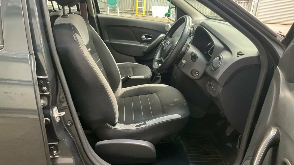 Dacia Sandero Stepway Dacia Sandero Stepway 0.9 Tce Comfort Grey #8