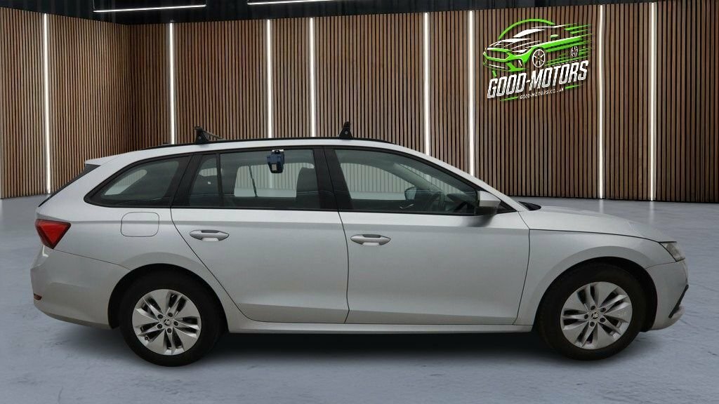 Skoda Octavia 1L Se Technology Silver #2