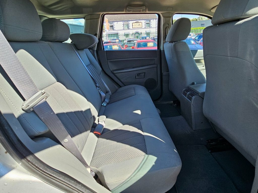 Jeep Grand Cherokee V8 Crd Overland Silver #16