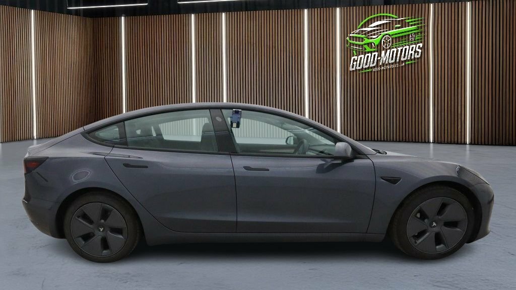 Tesla Model 3 Saloon Grey #3