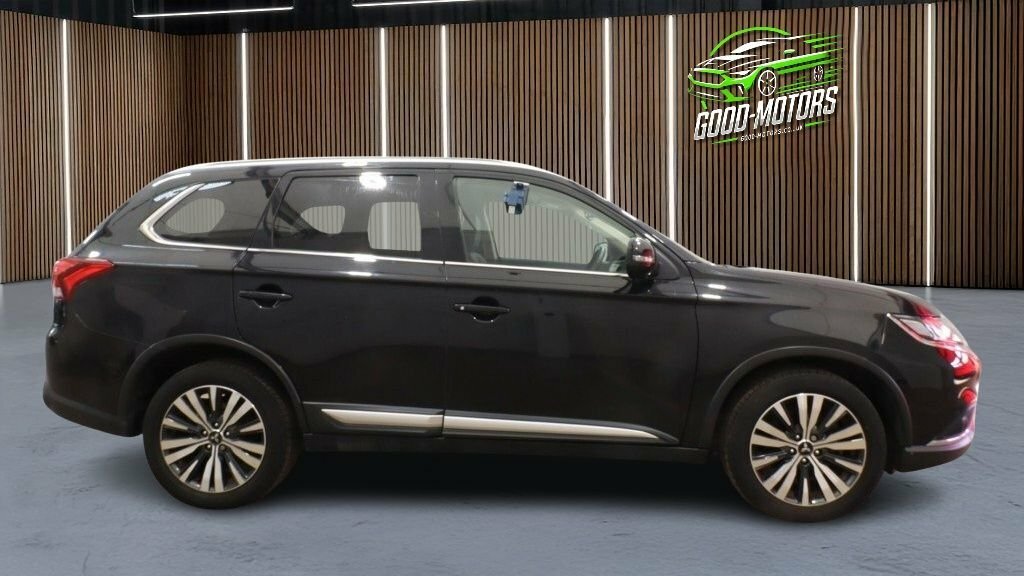 Mitsubishi Outlander 2L 4 Black #4