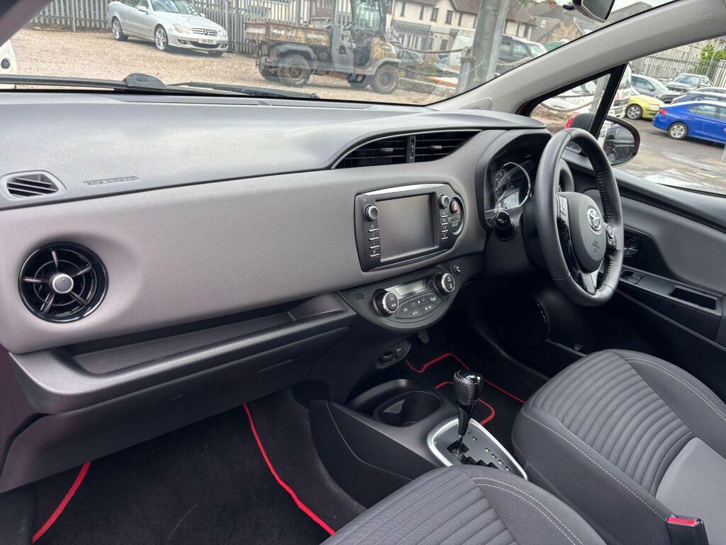 Toyota Yaris Vvt-i Icon Grey #12