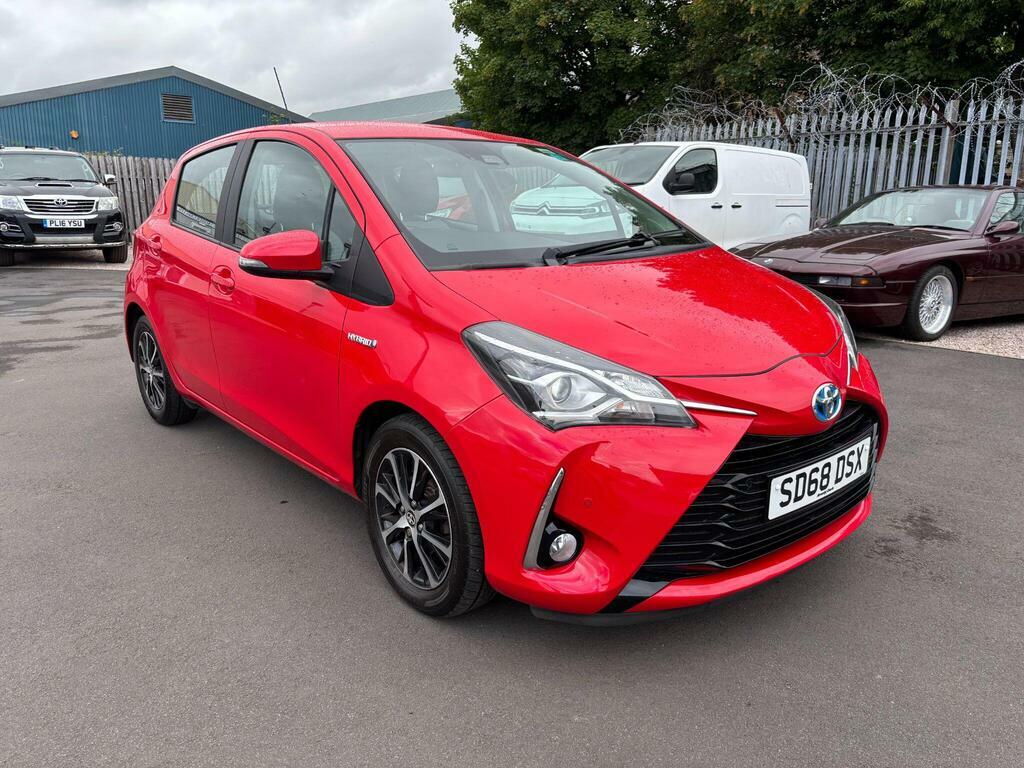 Toyota Yaris Vvt-i Icon Grey #1