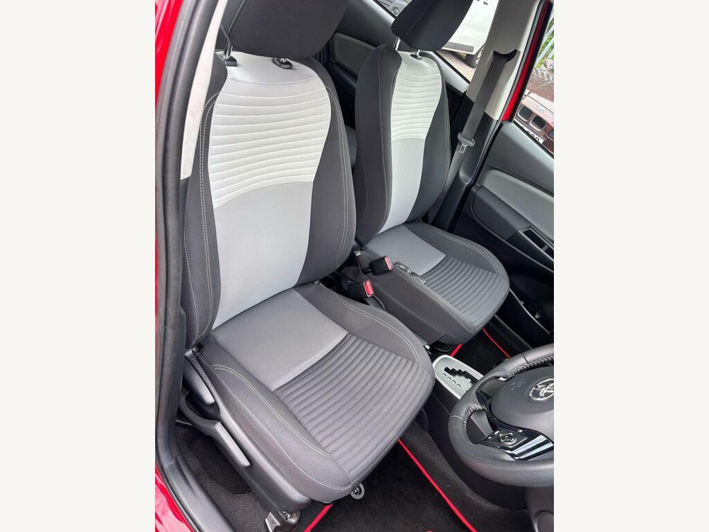 Toyota Yaris Vvt-i Icon Grey #13
