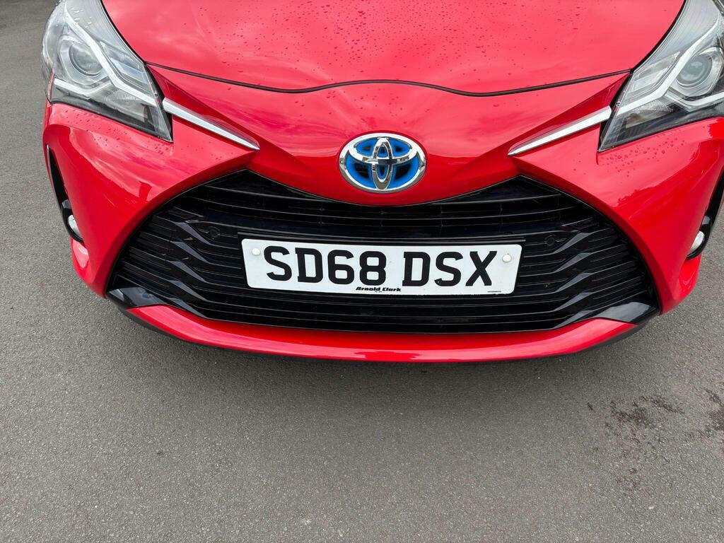 Toyota Yaris Vvt-i Icon Grey #2