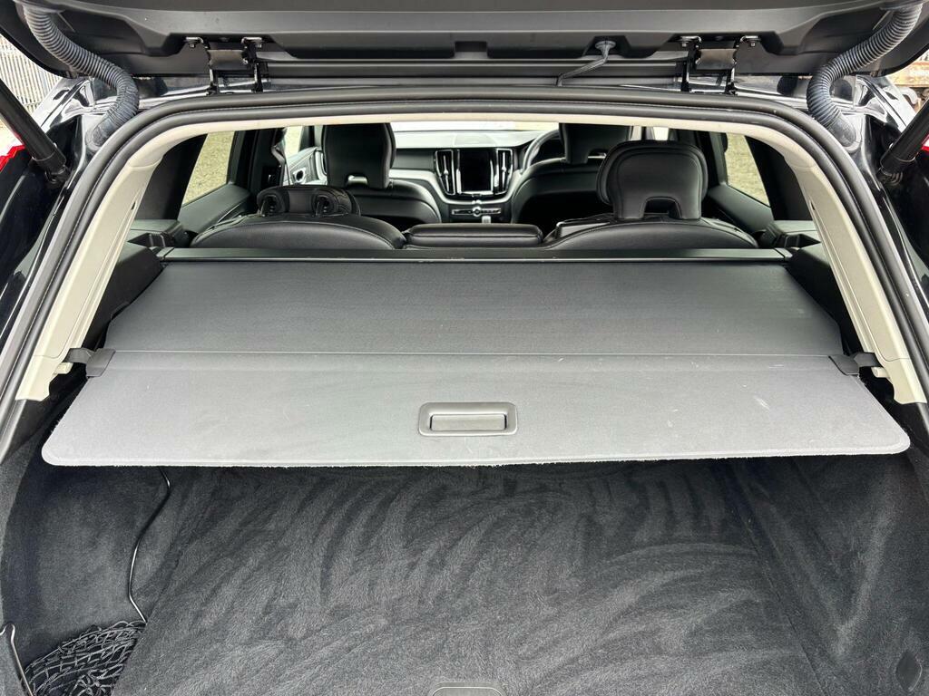 Volvo XC60 II B4 Plus Dark Awd Mild Hybrid, 2.0 Blue #102
