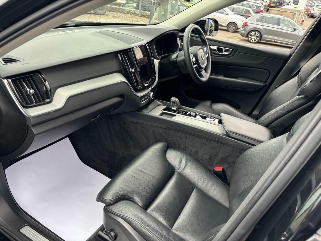 Volvo XC60 II B4 Plus Dark Awd Mild Hybrid, 2.0 Blue #109