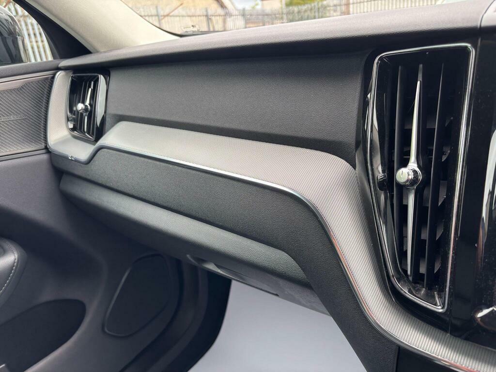 Volvo XC60 II B4 Plus Dark Awd Mild Hybrid, 2.0 Blue #70
