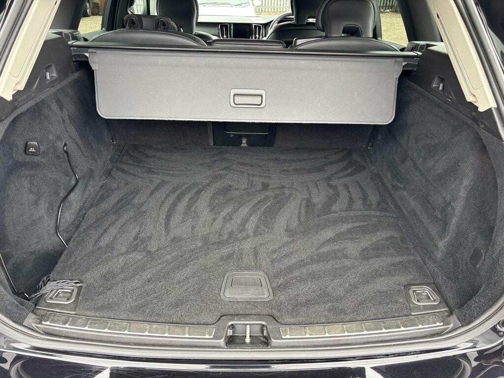 Volvo XC60 II B4 Plus Dark Awd Mild Hybrid, 2.0 Blue #97