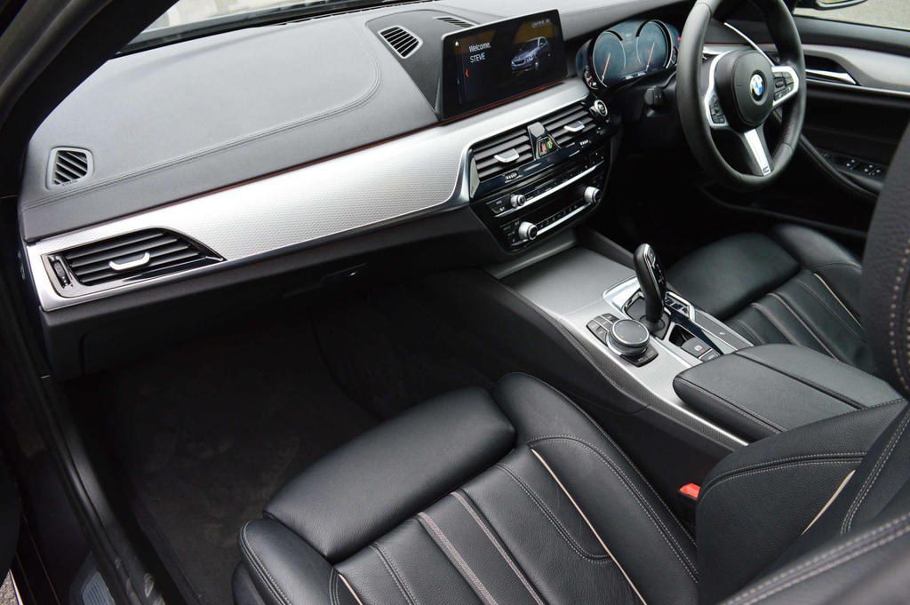 BMW 5 Series M Sport Blue #9