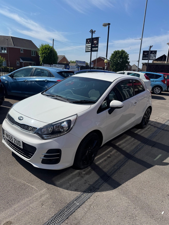 Kia RIO Rio 1, 5Dr, 1.2 35 Yearly Road Tax Low White #5