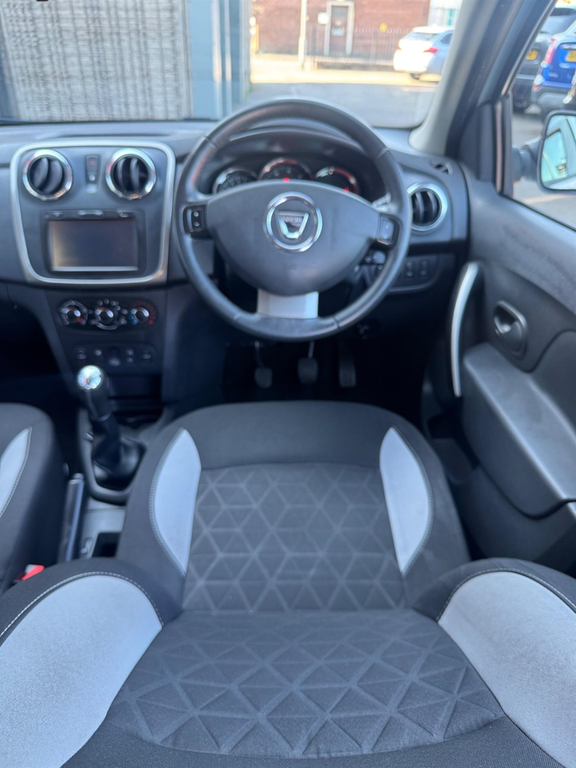 Dacia Sandero Stepway 1.5 Dci Laureate White #13
