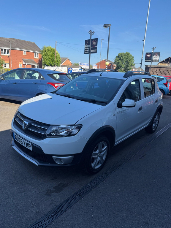 Dacia Sandero Stepway 1.5 Dci Laureate Euro 6 Ss BD65YMP #5