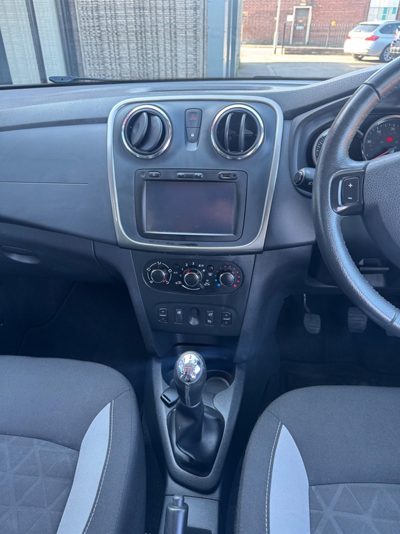 Dacia Sandero Stepway 1.5 Dci Laureate White #14