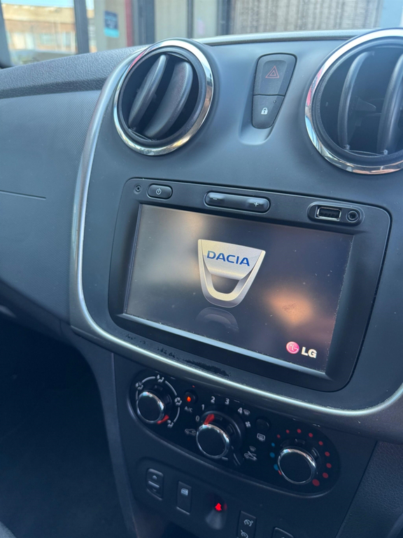 Dacia Sandero Stepway 1.5 Dci Laureate White #21