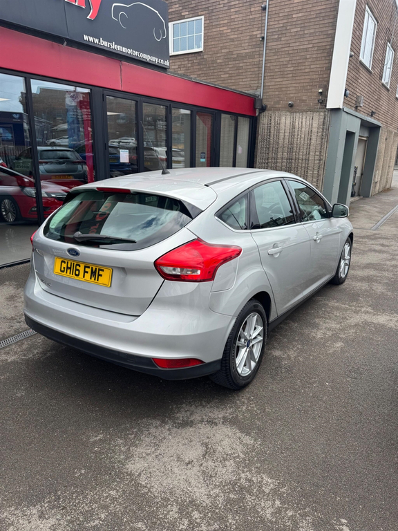 Ford Focus 1.5 Tdci Zetec Euro 6 Ss  #2