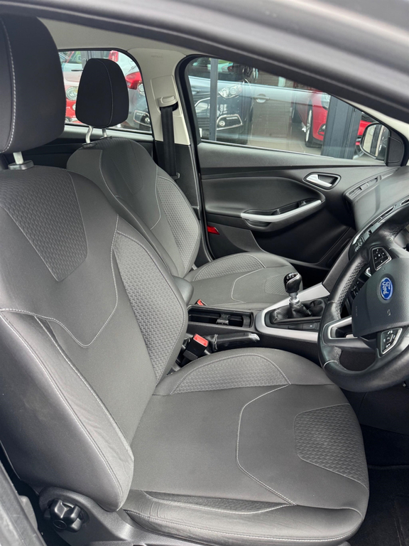 Ford Focus 1.5 Ecoboost 182 Zetec S Red Red #7