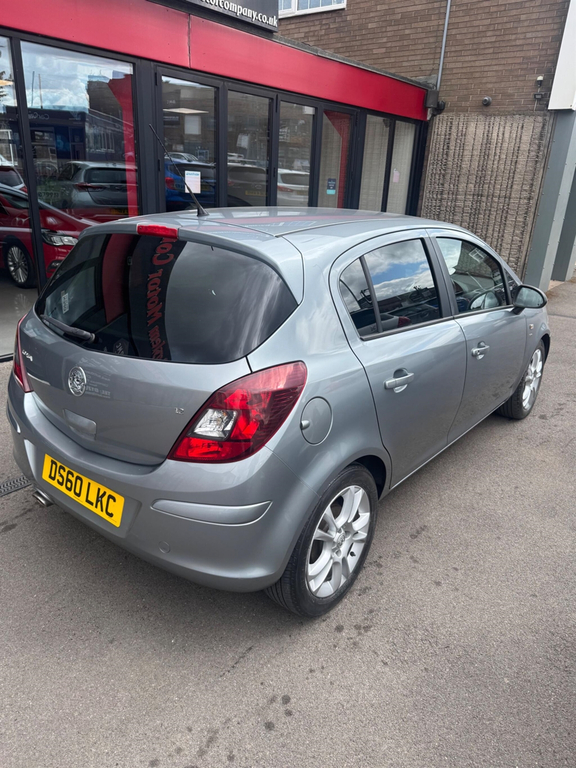 Vauxhall Corsa 1.2I 16V Sxi  #2