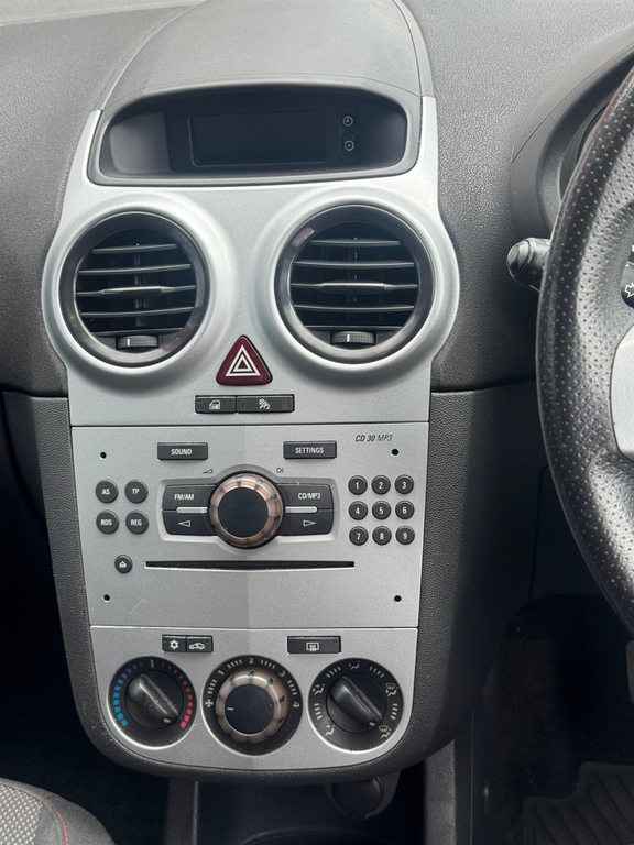 Vauxhall Corsa Hatchback 1.3 Cdti Ecoflex 16V Se Ac 2010  #12