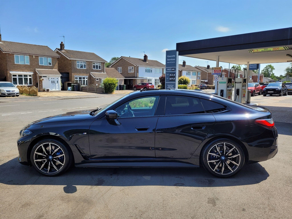 BMW i4 40 83.9Kwh M Sport Gran Coupe Edrive YG22VAH Black #6