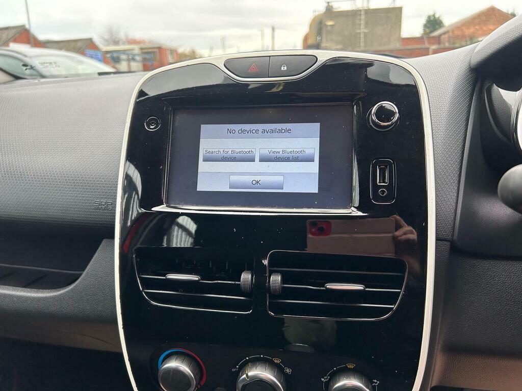 Renault Clio Clio Hatchback Blue #14