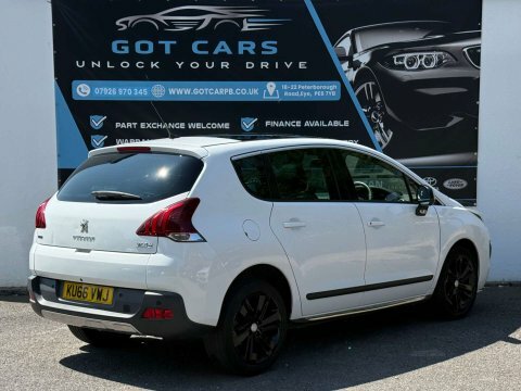 Peugeot 3008 1.6 Bluehdi Allure KU66VWJ White #2