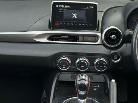 Fiat 124 Spider Convertible 1.4 Multiair Lusso Euro 6 201818 Brown #58