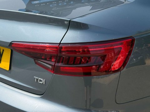 Audi A4 2.0 Tdi Ultra Se 148 Bhp Red #33