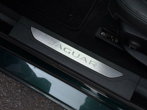 Jaguar XF  Black #77