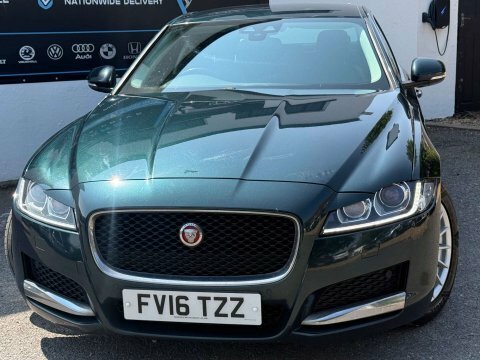 Jaguar XF 2.0D Prestige Saloon Green #5